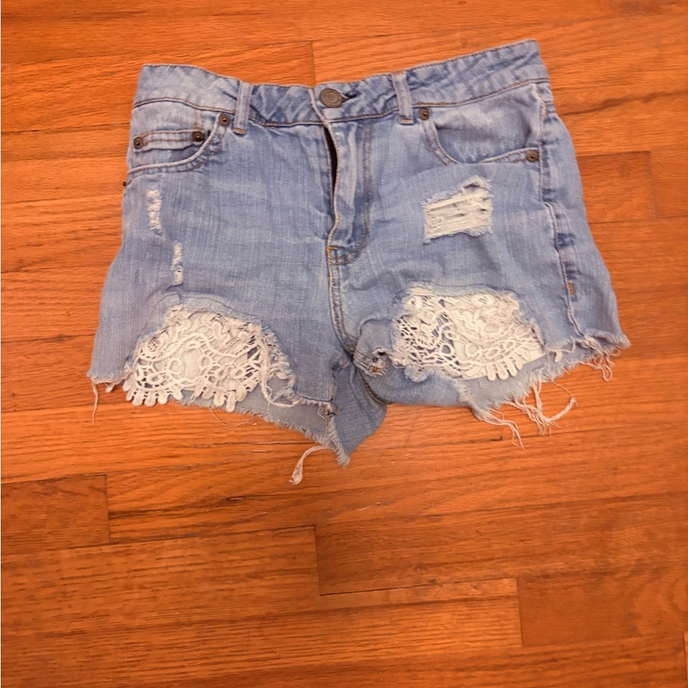 🐠 Aeropostale Light Blue Denim Crochet-Trim High-Rise Shorts 🐠